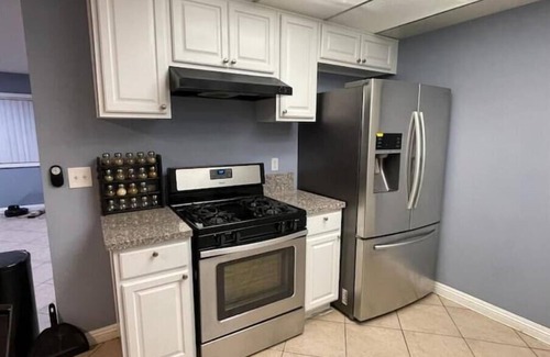 Park Santiago House | Orange County, 6mi to Disney and other attractions