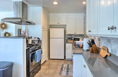 Laguna Beach Apartment | Orange County Gem: Walk to Crescent Bay Beach