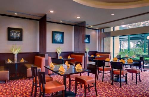 Santa Ana Hotel | Orange County Hotel