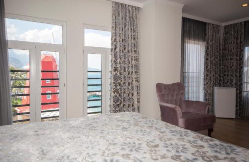 Kemer Resort | Orange County Kemer