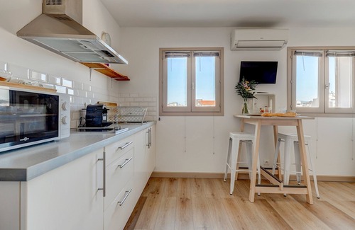 Opera Apartment | ORANGE - LES COCONS - Studio Apartment, Sleeps 2