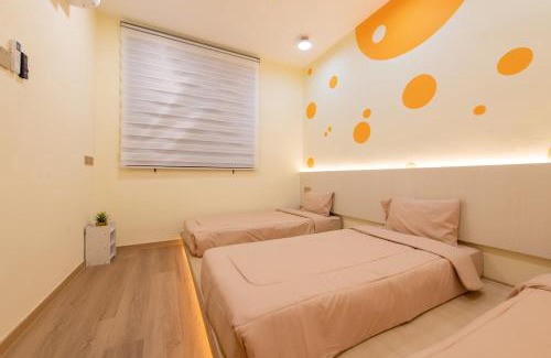 Bukit Baru Apartment | Orange Tatami Funny House at Bukit Beruang Malacca