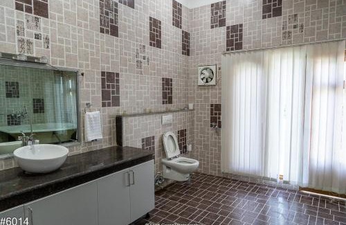 Nishat-Shalimar Hotel | Orania