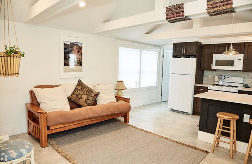 Queens House | Orcas Beach Oasis Bungalow