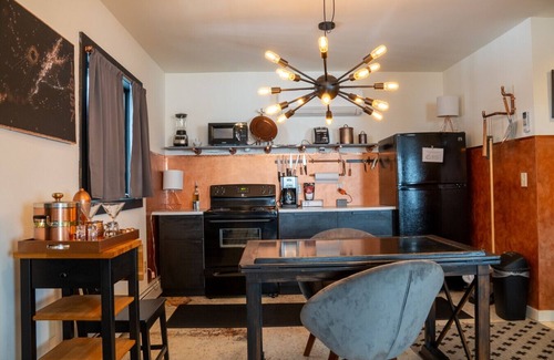 Bayfield Apartment | Orchard Apartment @ The Copper Crown, Bayfield