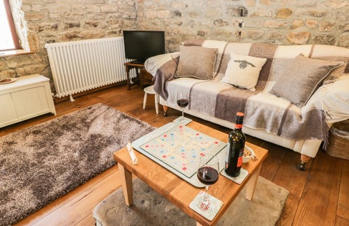 Goathland Cottage | ORCHARD COTTAGE, pet friendly, character holiday cottage in Goathland