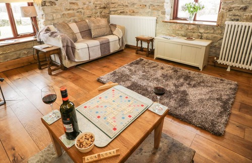 Goathland Cottage | ORCHARD COTTAGE, pet friendly, character holiday cottage in Goathland