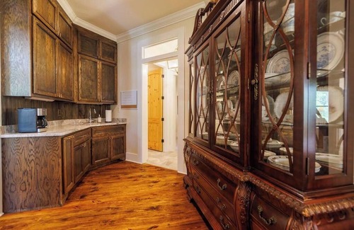 Thomasville House | Orchard Pines - 4 Bed, 3.5 Bath Private Thomasville Retreat on Pond + Kayaks