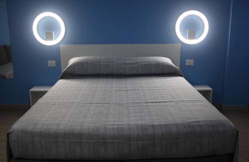 Corigliano Calabro House | Orchidea - Stanza Quadrupla - B&amp;b Lasso