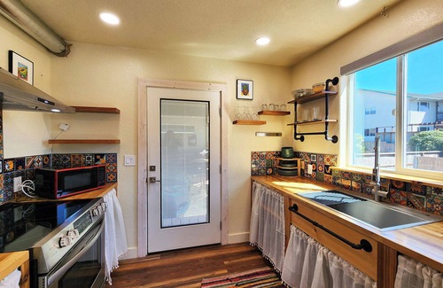 Waldport House | Oregon Coast Container Home, Dog Friendly! Sleeps 4!