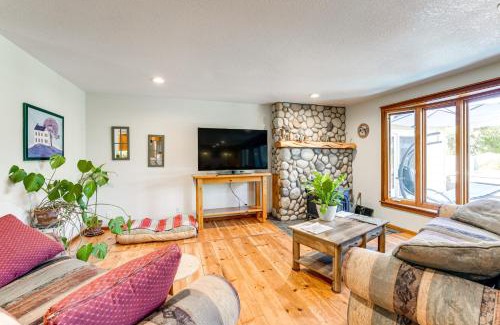 Marcola House | Oregon Farmhouse Hideaway on 53 Acres