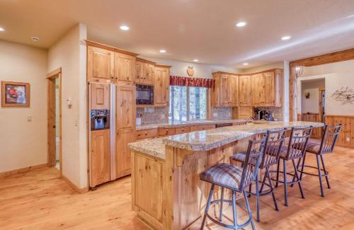 Deer Park House | Oregon Loop 1 - Meredith Lodging
