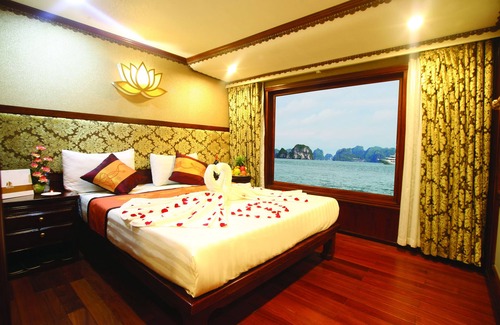 Bai Chay Boat Rental | Oriental Sails