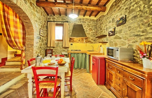 Castelnuovo Berardenga Apartment | Orietta 1 - Apartment with swimming pool