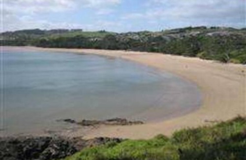 Coopers Beach House | Original Kiwi Bach 0420