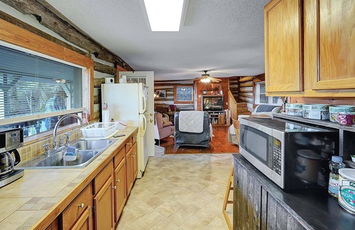 Waynesville Cabin | Original log home in the Smokey Mountains
