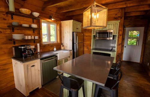 Lac-Etchemin Ski Chalet | Orignal · The Richard - Mont Orignal ski in/out