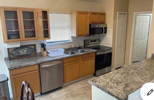 Orlovista House | Orlando Cozy 3 BR Home Central Near Universal