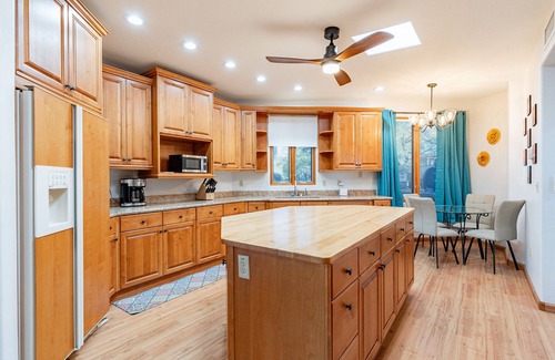 Suffolk Hills House | ORO VALLEY-NW TUCSON GUEST HOME - OVER 1200 SQ FT! GATED PROPERTY.