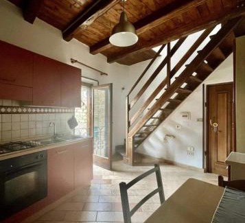 Capranica Apartment | Orologio House - house in the center