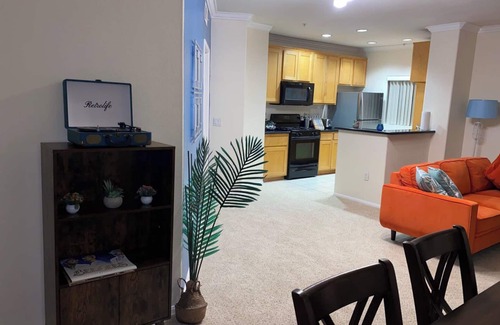 The Flats Apartment | Orsini Luxury Retreat: 2BR/2BA