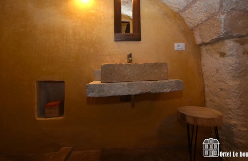 Ortelle House | "ORTEL LE BOUTIQUE" TAVERN near the sea