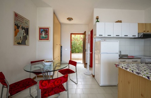 Selva di Fasano Apartment | Ortensia House: tranquility and sea views in Selva di Fasano
