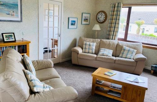 Campbeltown House | Osborne Cottage
