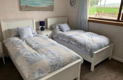 Campbeltown House | Osborne Cottage