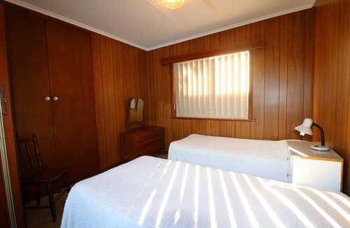 Merimbula Cabin | Osborne House - Pet Friendly