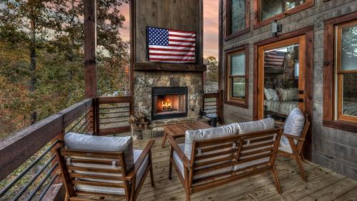 Mineral Bluff House | Oscar & Friends Retreat