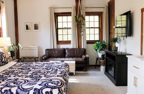 Raphine Bed & Breakfast | Osceola Mill