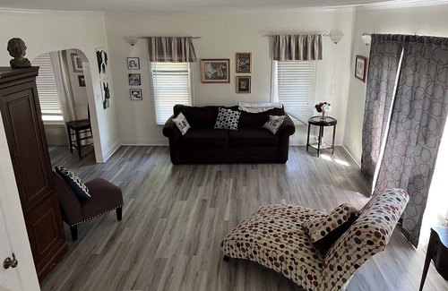 Oshkosh House | Oshkosh EAA Rental.1 mile from AirVenture