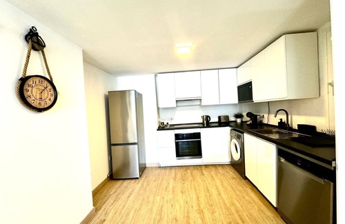 Pena Grande Apartment | Oshun Mirasierra modern 57 m² apartment