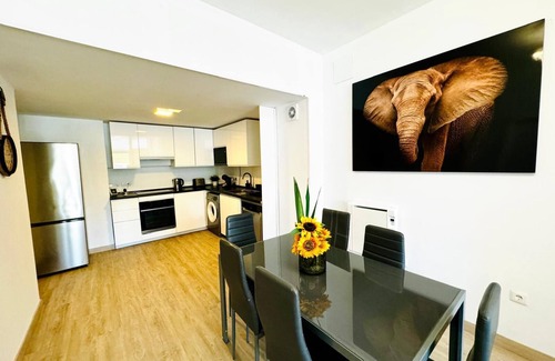 Pena Grande Apartment | Oshun Mirasierra modern 57 m² apartment
