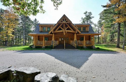 Hayward House | Osprey Lake Cabin home