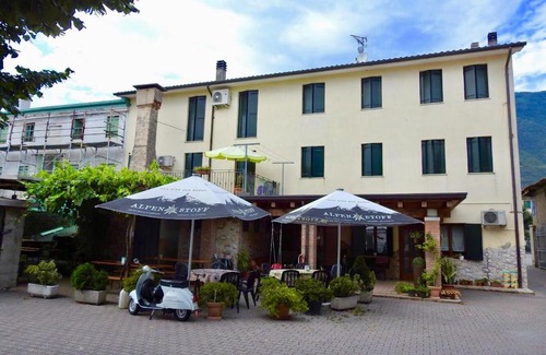 Borso del Grappa Bed & Breakfast | osteria canal 1803