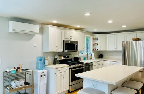 Osterville House | Osterville, Private Yard, Close to Osterville Village, Sleeps 8