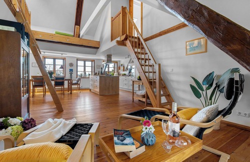 Steinberg Apartment | Ostseedomizil II - fireplace, shower, bathtub, terrace, garden furniture, barbecue