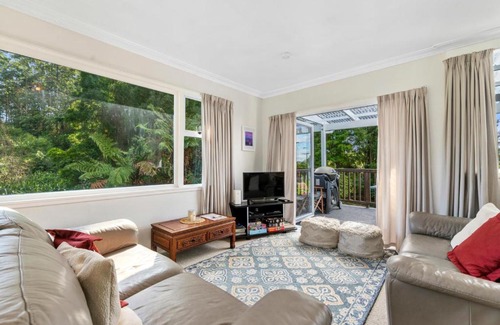 Okere Falls House | Otaramarae Retreat - Lake Rotoiti Holiday Home