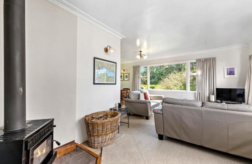 Okere Falls House | Otaramarae Retreat - Lake Rotoiti Holiday Home