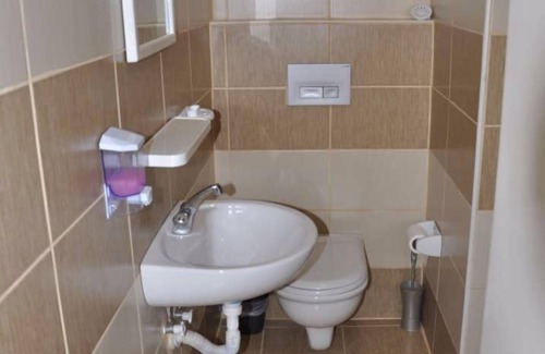 Izmit Hotel | Otel Sinal