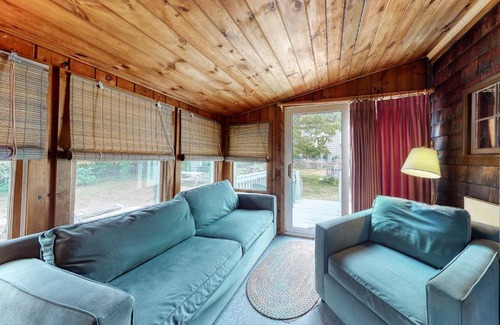 York Beach House | Otis Cottages