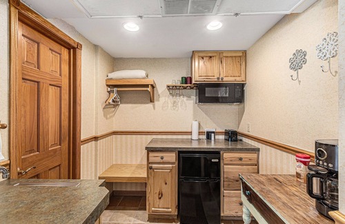 Gaylord Condo | Otsego Ski and Golf Resort Condo