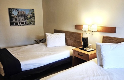 Alexandria Bay Hotel | Otter Creek Inn