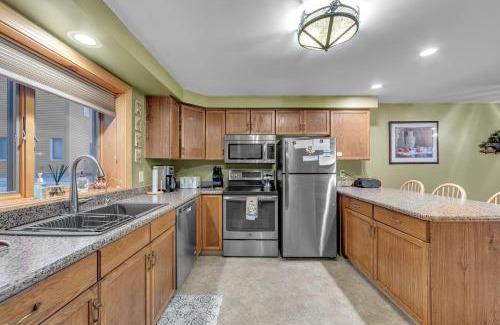 North Creek House | Otter Slide 78I - A Cozy Mountain Retreat