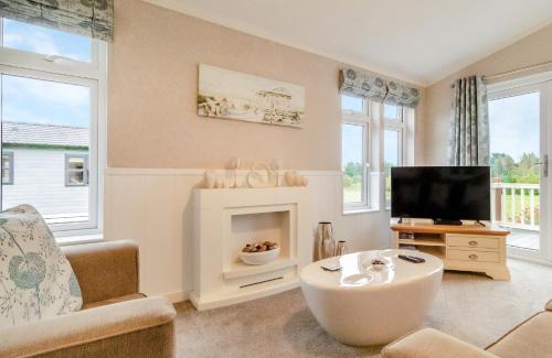 Dereham Resort | Otters Mead Boutique Lodges