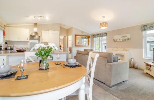 Dereham Resort | Otters Mead Boutique Lodges