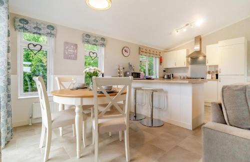 Dereham Resort | Otters Mead Boutique Lodges