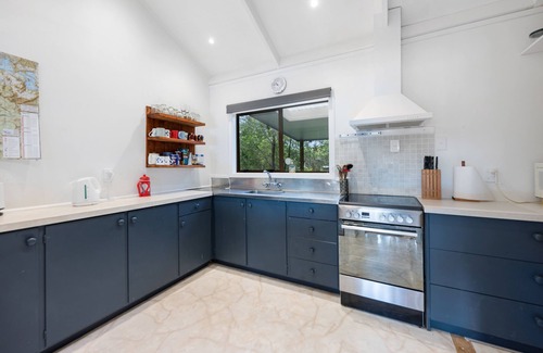 Lake Tarawera House | OTUMUTU LOOKOUT LAKEFRONT JETTY BOATSHED! 2 YEAR RENTAL AVAILABLE AFTER FEB 2025